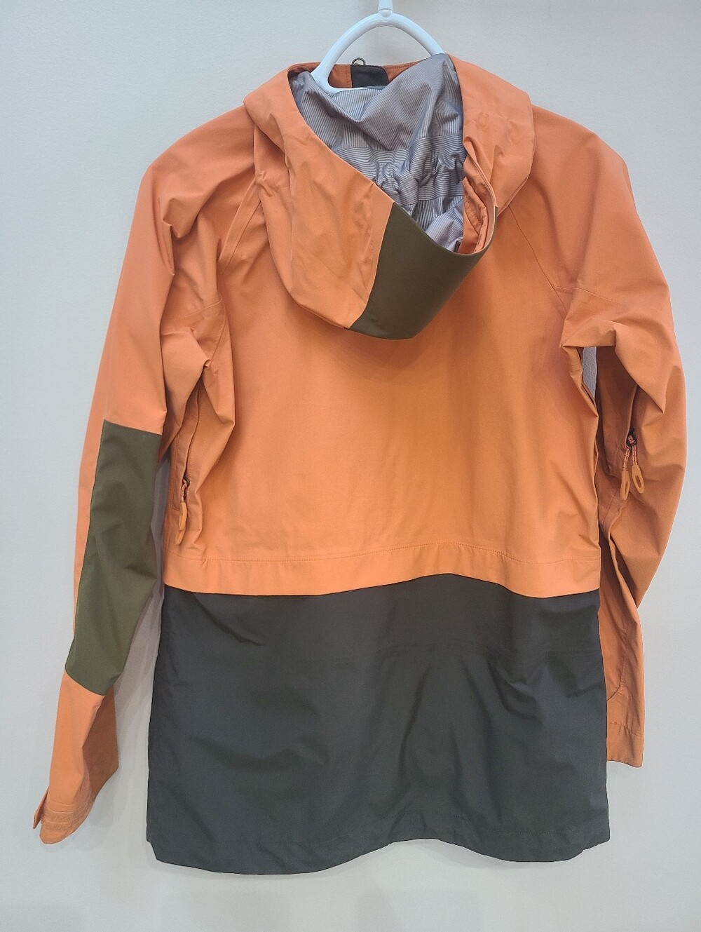 MEC Trackback Ski Jacket - Picture 6 of 15